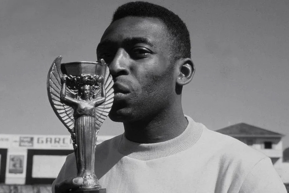 Pelé se stal nejmladším hráčem, který kdy